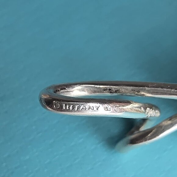 Tiffany & Co Elsa Peretti Infinity Cross 30mm Pendant on 27" Chain - Picture 5 of 6